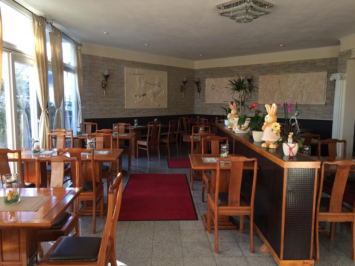 Hotel Restaurant Artemis Weisenheim am Berg Buitenkant foto